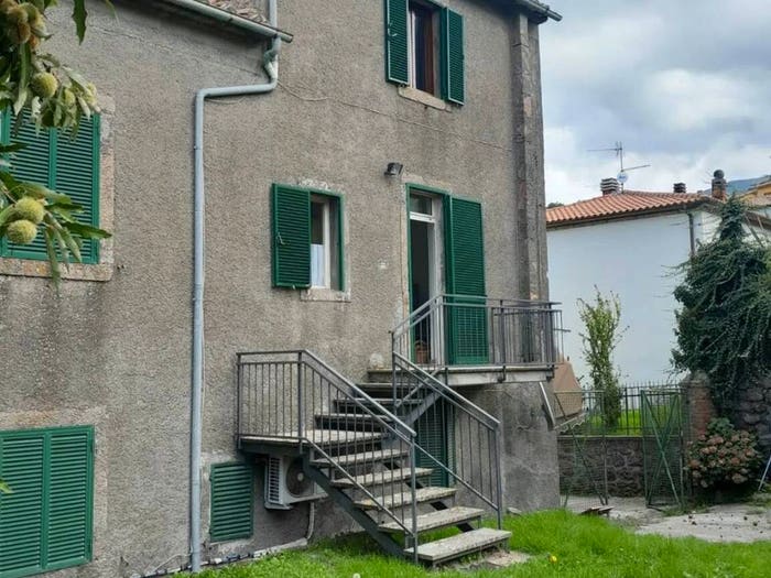 Appartamento con 5 locali in vendita in Via Alba B, Centro, Castel del Piano