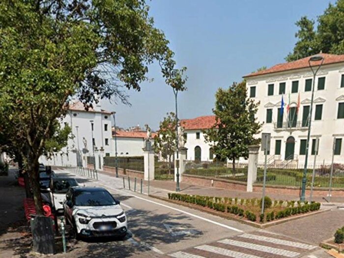 Appartamento quadrilocale in vendita in Mestre, Venezia