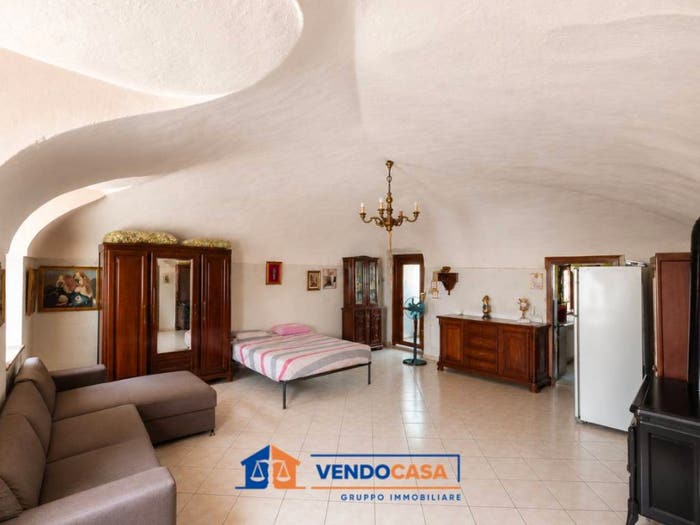 Casa con 5 locali in vendita in Frazione Lucchi, Narzole