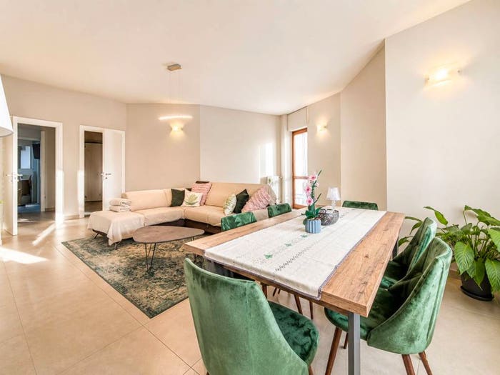 Appartamento quadrilocale in vendita in Via Italo Gastaldi, Centro, Alba