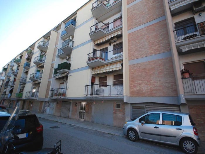 Appartamento trilocale in vendita in Via Vittorio Bachelet, San Pio X, Foggia