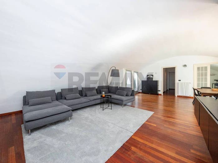 Appartamento con 6 locali in vendita in Via Leonardo da Vinci, Centro, Enna
