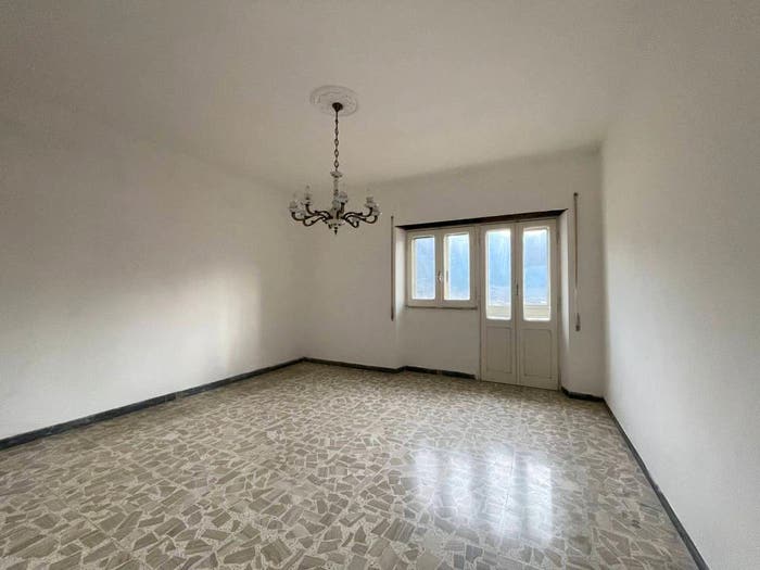 Appartamento con 5 locali in vendita in Via Cesena, Roccavivi, San Vincenzo Valle Roveto