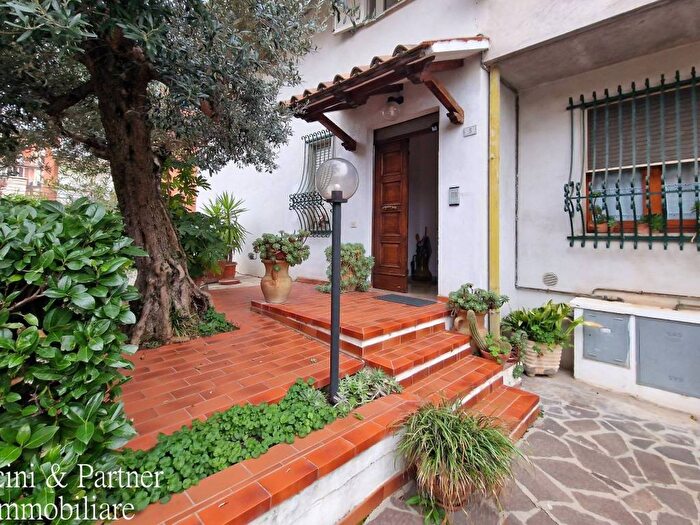 Appartamento con 6 locali in vendita in Via Giacomo Matteotti, Chiugiana La Commenda, Corciano