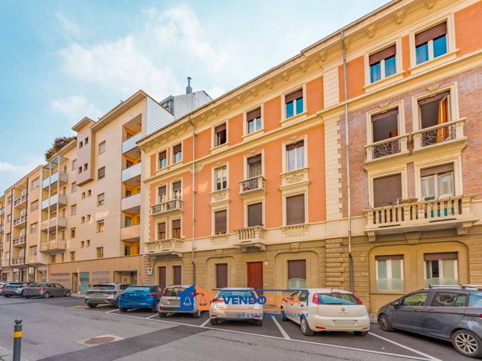 Appartamento quadrilocale in vendita in Via Felice Cavallotti, Centro, Cuneo
