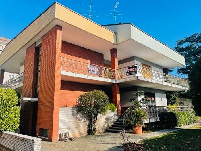 Appartamento con 5 locali in vendita in Via Giovanni Acerbi, Villaggio Ferrari Duca degli Abruzzi, Brescia