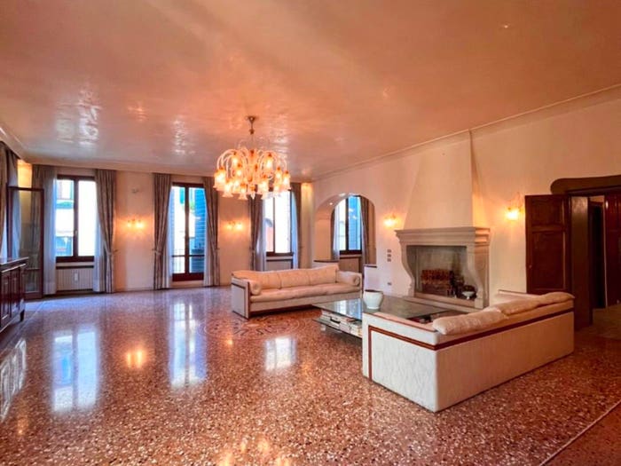 Casa con 6 locali in vendita in Piazza del Duomo, Piazze Duomo, Padova