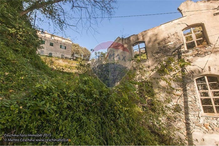 Appartamento trilocale in vendita in VIA VESIMA, Vesima Crevari, Genova