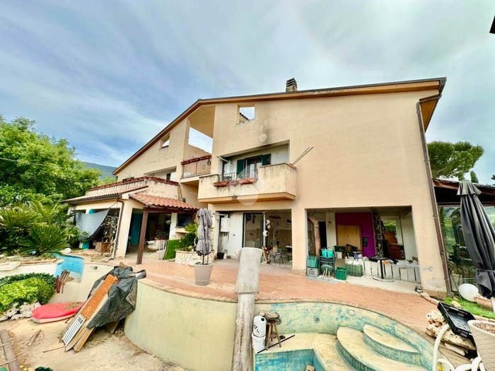 Casa monolocale in vendita in località Campello sul Clitunno, Centro, Campello sul Clitunno