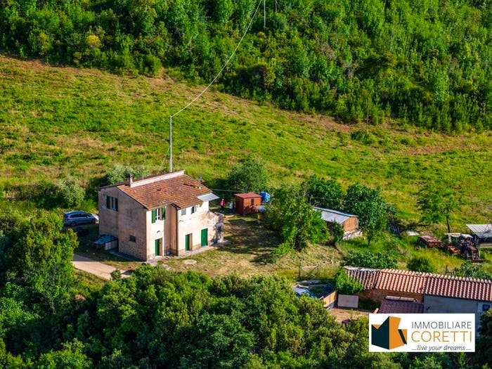 Casa quadrilocale in vendita in Località Montebamboli, Massa Marittima