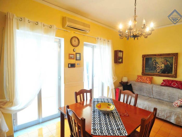 Appartamento trilocale in vendita in Via Cardinale Marino del Giudice, Centro, Amalfi