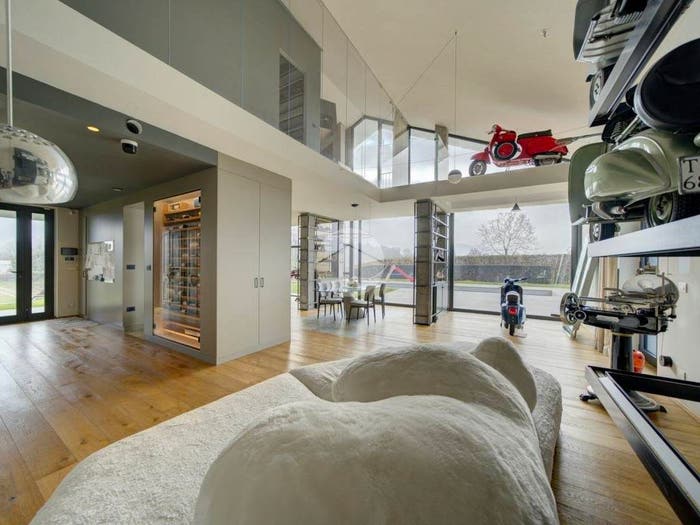 Casa con 6 locali in vendita in Borgata barolà, Giaveno