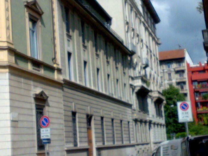 Appartamento trilocale in affitto in Via Vincenzo Bellini, Palestro, Milano