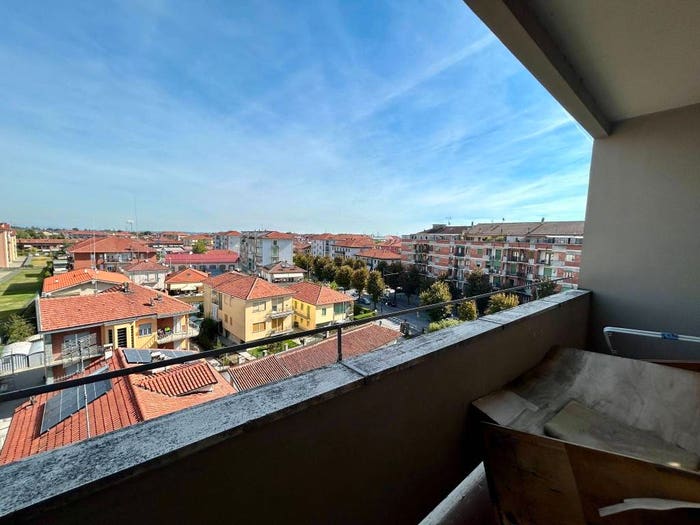 Appartamento quadrilocale in vendita in Viale Regina Elena, Centro, Fossano