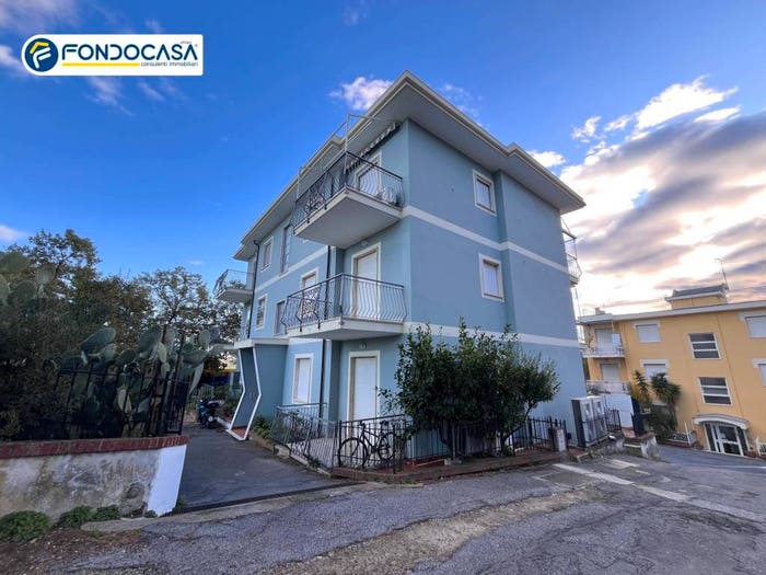 Appartamento trilocale in vendita in Via Alessandria, Centro, Ceriale