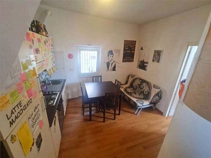 Appartamento quadrilocale in vendita in Via Vittorio Veneto SNC, Centro, Urbino