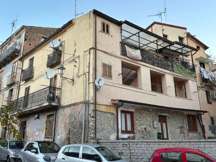 Appartamento quadrilocale in vendita in Vico Carmine, Centro Storico, Catanzaro