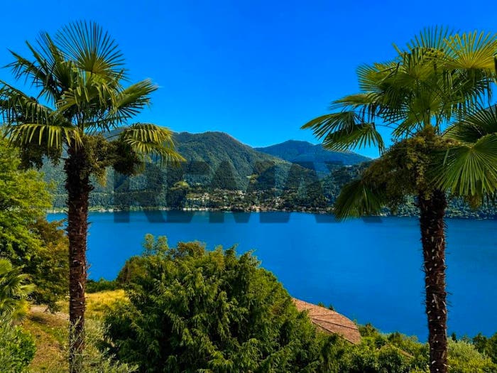 Appartamento trilocale in vendita in San Mamete, Valsolda