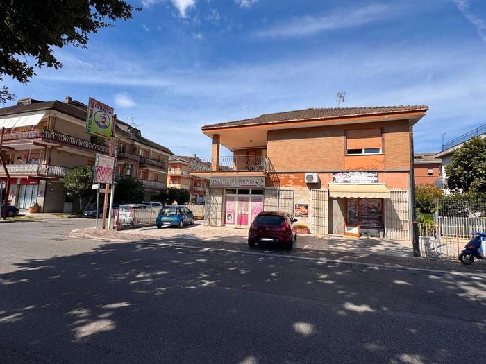 Appartamento trilocale in vendita in Via Po, Roccasecca Stazione, Roccasecca