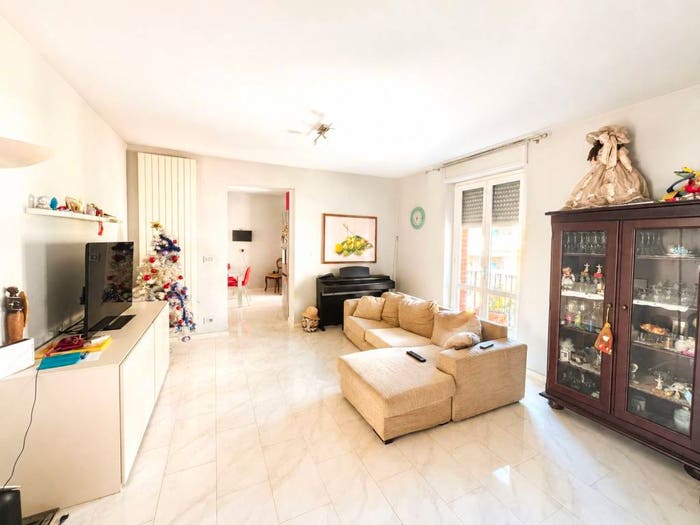 Appartamento con 6 locali in vendita in Corso Don Giovanni Minzoni, Santa Caterina, Asti