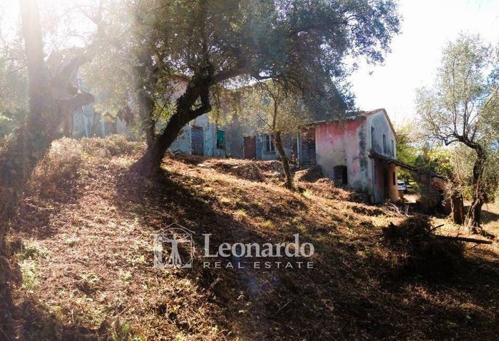 Casa con 6 locali in vendita in via di coli e spezi, Pieve a Elici Montigiano Gualdo, Massarosa