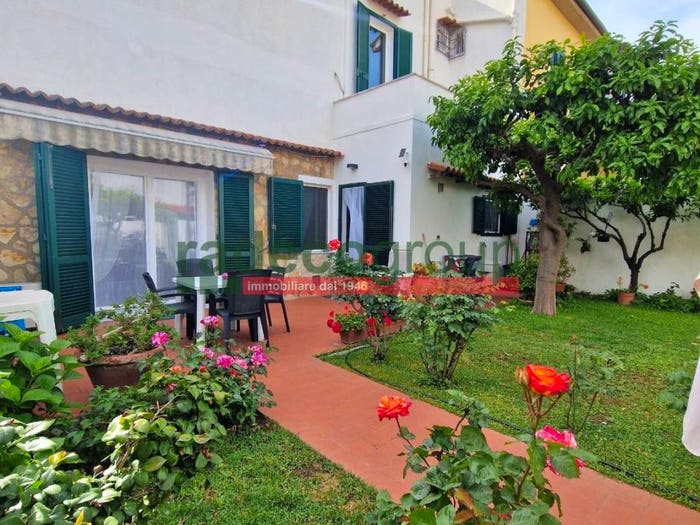 Casa con 6 locali in vendita in Via del Parco, Ardenza, Livorno