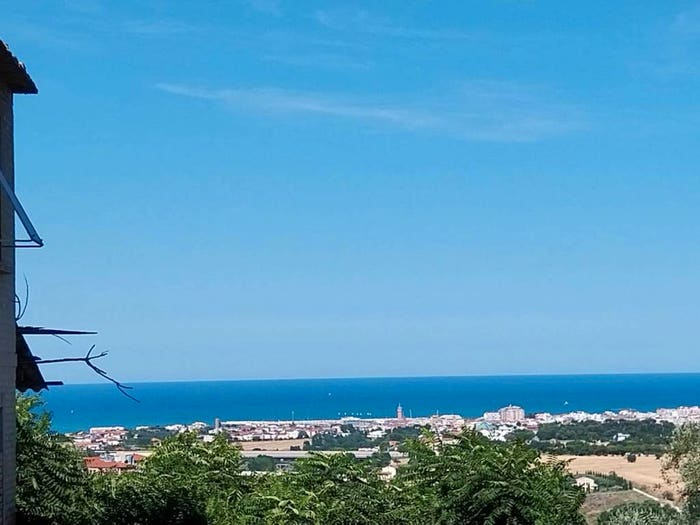 Casa con 6 locali in vendita in Strada Vicinale San Gaetano, Civitanova Alta, Civitanova Marche