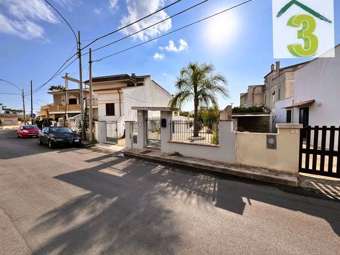 Casa trilocale in vendita in Via Specchia, Miggiano
