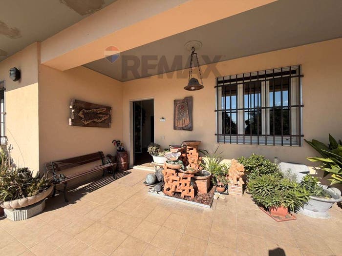 Casa con 6 locali in vendita in Via Monviso, Barasso