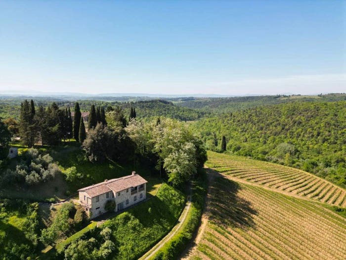 Casa con 6 locali in vendita in Via Castello di Lucignano, Gaiole in Chianti