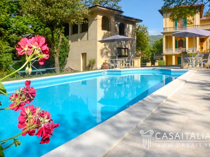 Casa con 6 locali in vendita in Via Giacomo Puccini, Centro, Barga