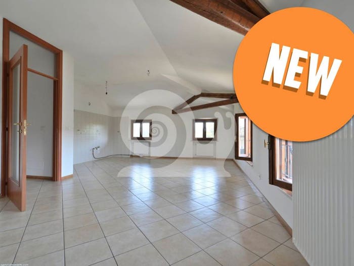 Appartamento con 5 locali in vendita in Centro, Cassacco