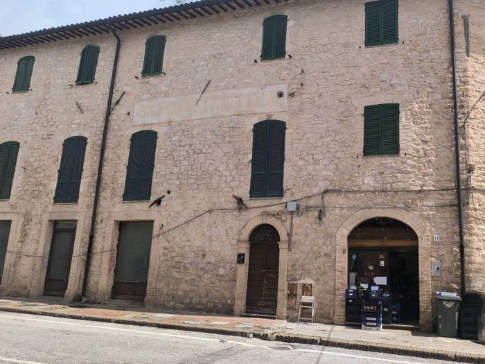 Appartamento bilocale in vendita in Via Mura Castellane, Sant'Eraclio Case Vecchie, Foligno