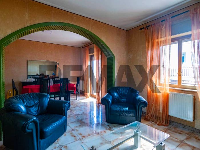 Appartamento con 5 locali in vendita in Via Ernesto Musumeci, Centro, Riposto
