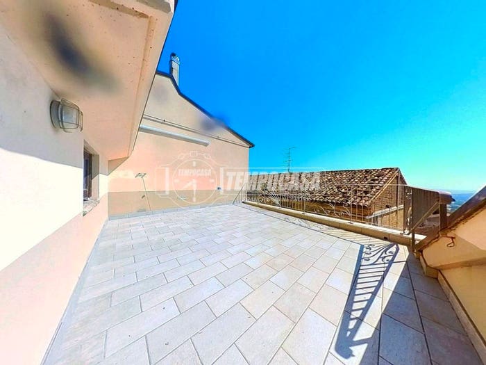 Casa con 5 locali in vendita in Via San Michele, Centro, Monte Urano
