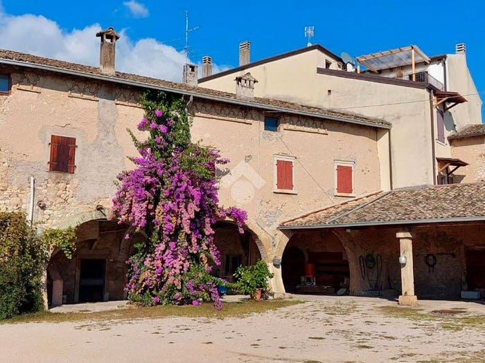 Casa trilocale in vendita in Via Boi, Caprino Veronese