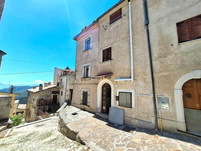 Casa con 5 locali in vendita in Via Monumento dell'Alpino, Centro, Ovindoli