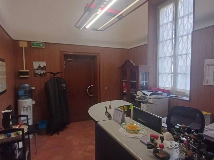 Appartamento quadrilocale in vendita in Via Lorenzo Mascheroni, Centro Storico, Pavia