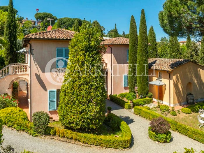 Casa con 6 locali in vendita in Via dello Stadio, Centro, Montepulciano