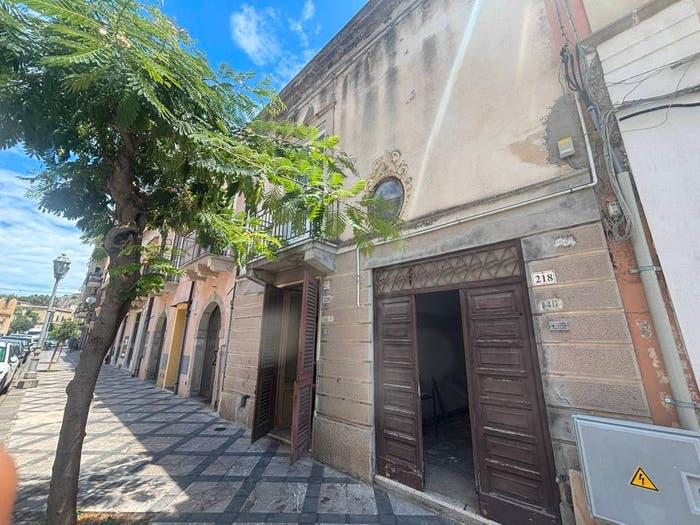 Casa quadrilocale in vendita in Via Umberto I, Centro, Milazzo