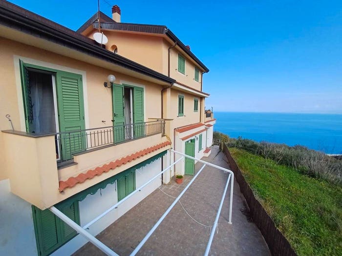 Casa con 6 locali in vendita in Contrada Landro, Gioiosa Marea
