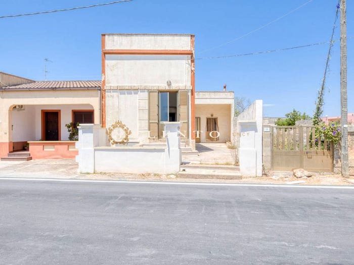 Appartamento quadrilocale in vendita in Via Leuca Piccola, Barbarano Del Capo, Morciano di Leuca