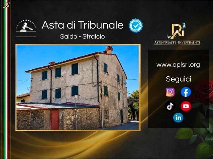 Appartamento trilocale in vendita in Via Aurelia, Avenza, Carrara