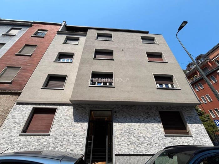 Appartamento trilocale in vendita in Via Poggibonsi, Gambara, Milano