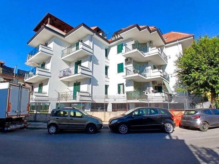 Appartamento trilocale in vendita in via magellano, Maristi Ospedale, Giugliano in Campania