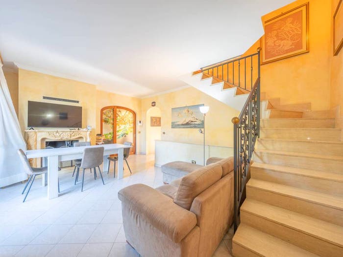Casa quadrilocale in vendita in Via Fontana Vecchia, Frascati