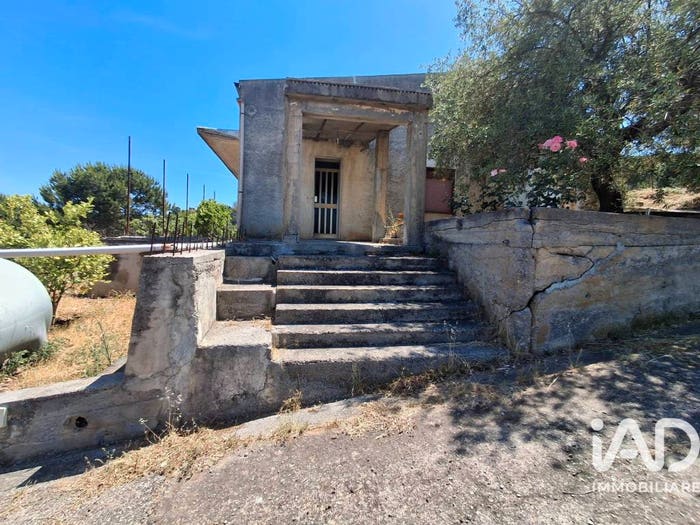 Casa con 5 locali in vendita in Contrada Rapputi, Gratteri