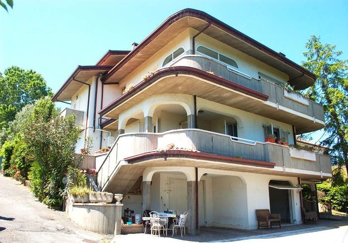 Casa con 6 locali in vendita in Viale Paola, Fontanelle, Riccione