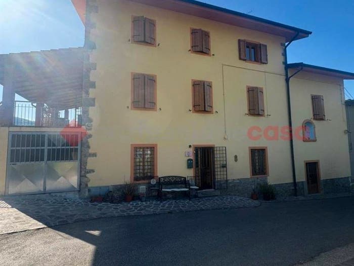 Casa con 6 locali in vendita in Strada Vicinale dei Sacchi, MontecatiniTerme