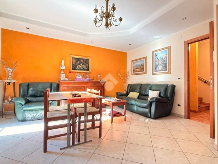 Casa quadrilocale in vendita in Via Verona, Folignano